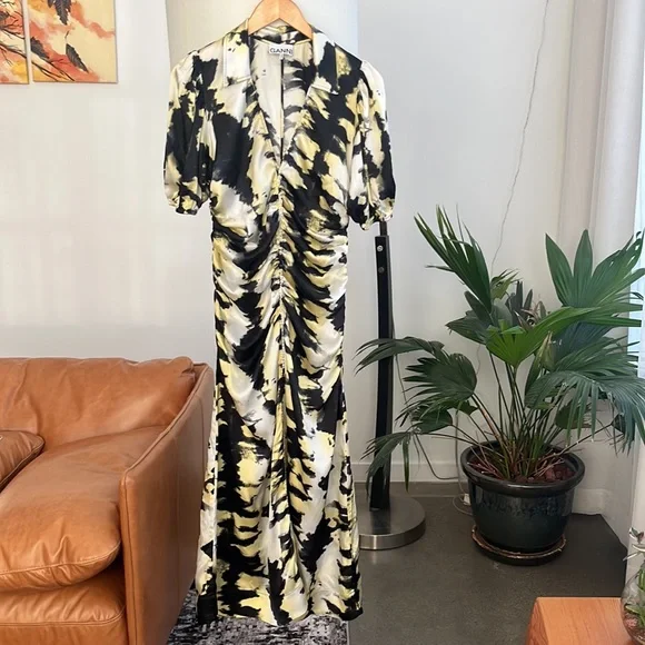 Ganni Tie Dye Ruched Midi Dress - Picture 6 of 12